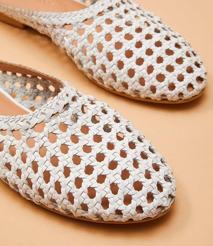 SHANTI - WHITE handwoven leather mule